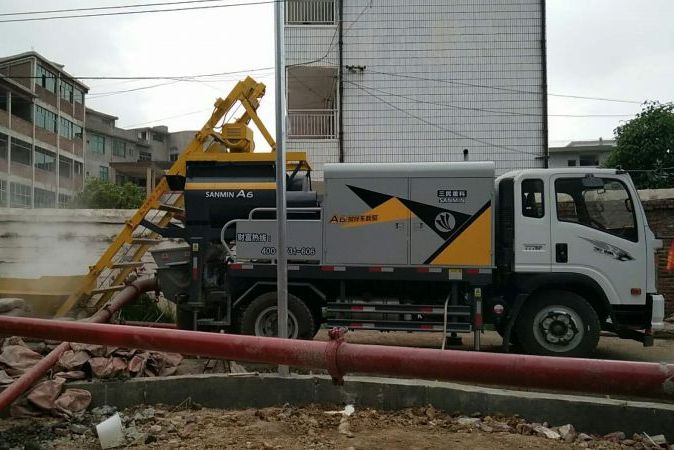 350普京集团新网站搅拌车载泵帮他从货车司机转变为豪车老板